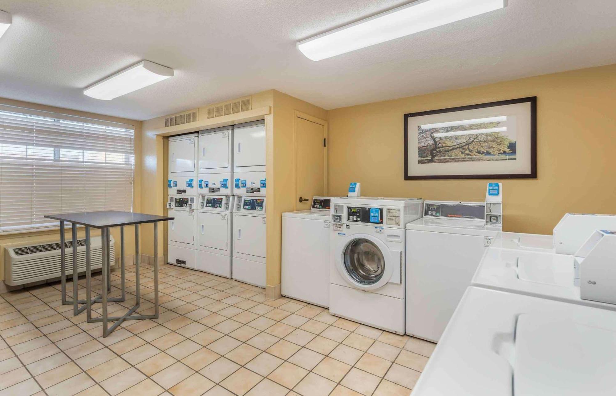 Extended Stay America Select Suites - Chicago - Lombard - Oakbrook Oakbrook Terrace Exteriér fotografie